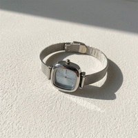 Orologio da Polso Vintage da Donna con Quadrante in Madreperla Blu, Cinturino in Maglia di Lega, Elegante Design Ovale Quadrato, Regalo di Moda