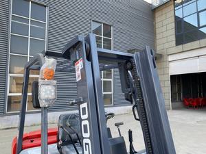 Chariot élévateur diesel de qualité 4x4, 1,5 tonne, <span class=keywords><strong>2</strong></span> tonnes, 3 tonnes, 4 tonnes, 5 tonnes, avec déplacement latéral - Product Image 5