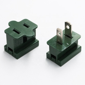 Prise électrique Gilbert Vampire mâle, 125 V, 6 A, fils 18 AWG, SPT2, à enfoncer, avec certification américaine - Product Image 1