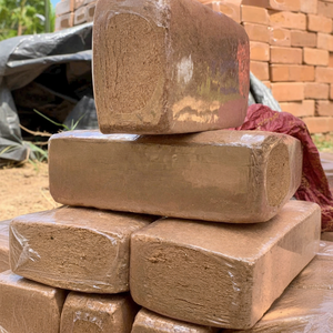 Substrat en fibre de noix de coco comprimée Terrarium en cosse naturelle Literie et déchets absorbant compostable, organique à haute expansion - Product Image 1