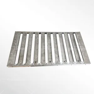 Flat baghouse dust collector insert support Cage