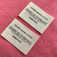Étiquette en coton professionnelle avec symboles de lavage, étiquette de col en coton avec symboles imprimés