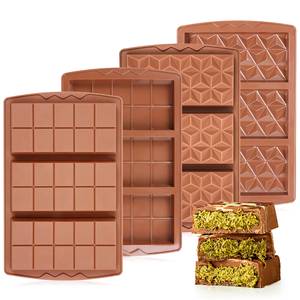 Moule à chocolat en silicone antiadhésif de qualité platine LFGB, sans BPA, à 3 cavités, grand et épais, fabriqué par MUYULINS - Product Image 2