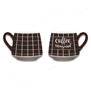 Tazza in Ceramica Marrone con Citazione e Motivo Geometrico, Ampia Capacità, Ecologica, Moderna, per Casa e Ufficio, Regalo per Feste - Product Image 3