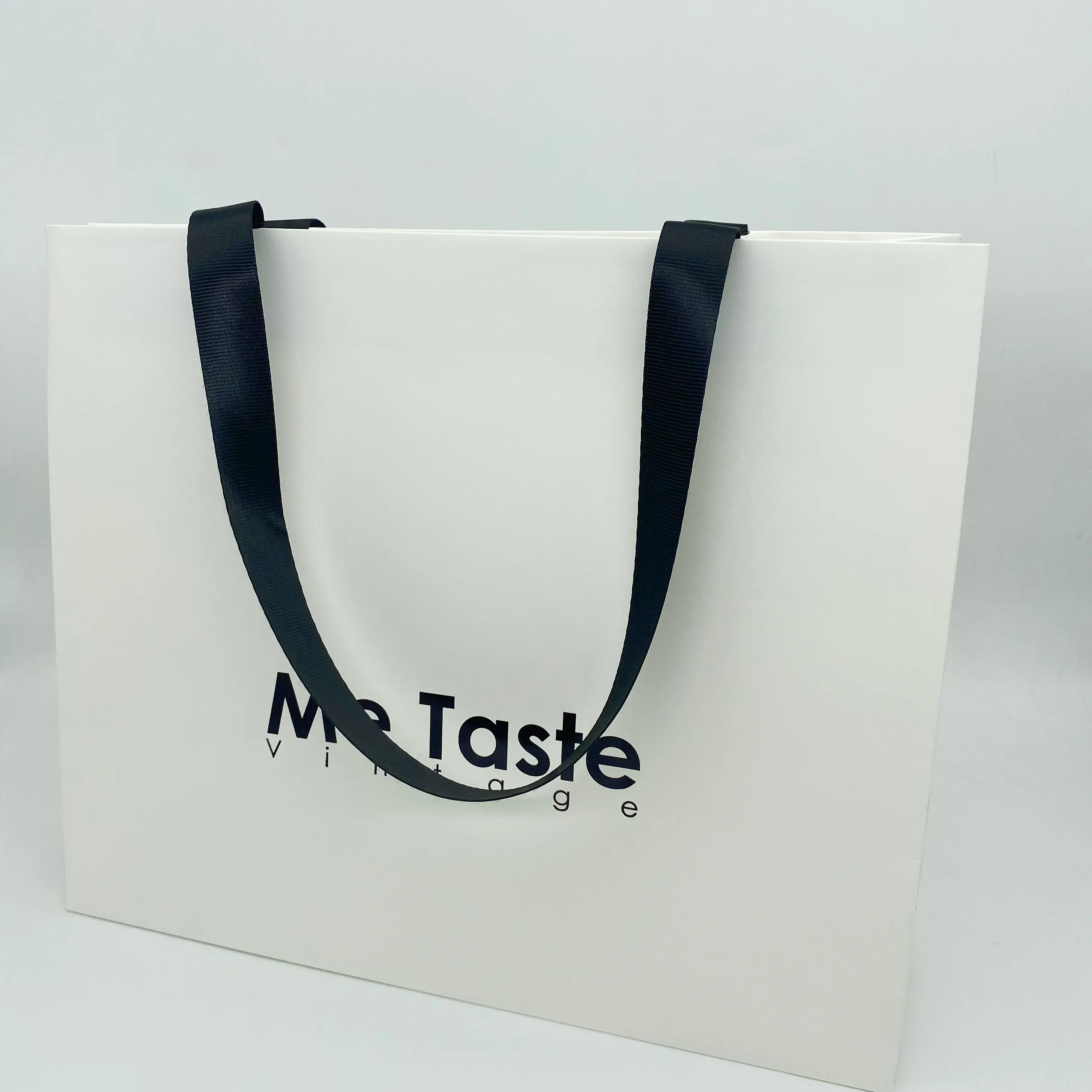 Sacchetti di imballaggio personalizzati per abbigliamento borse boutique di lusso per affari con il mio logo