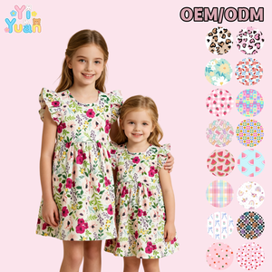 Vestito a trapezio Wildflower per bambine con stampa floreale colorata all-over, maniche a volant e bottoni posteriori, ideale per tutti i giorni e le vacanze - Product Image 1
