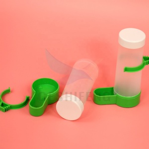 <span class=keywords><strong>Bebedero</strong></span> de pájaros transparente chino barato de 60ml, alimentador de fuente de agua para jaula de pájaros - Product Image 5