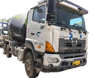 Camion malaxeur Zoomlion 12m3 d'occasion en bon état avec châssis Hino Camions malaxeurs à béton - Product Image 1