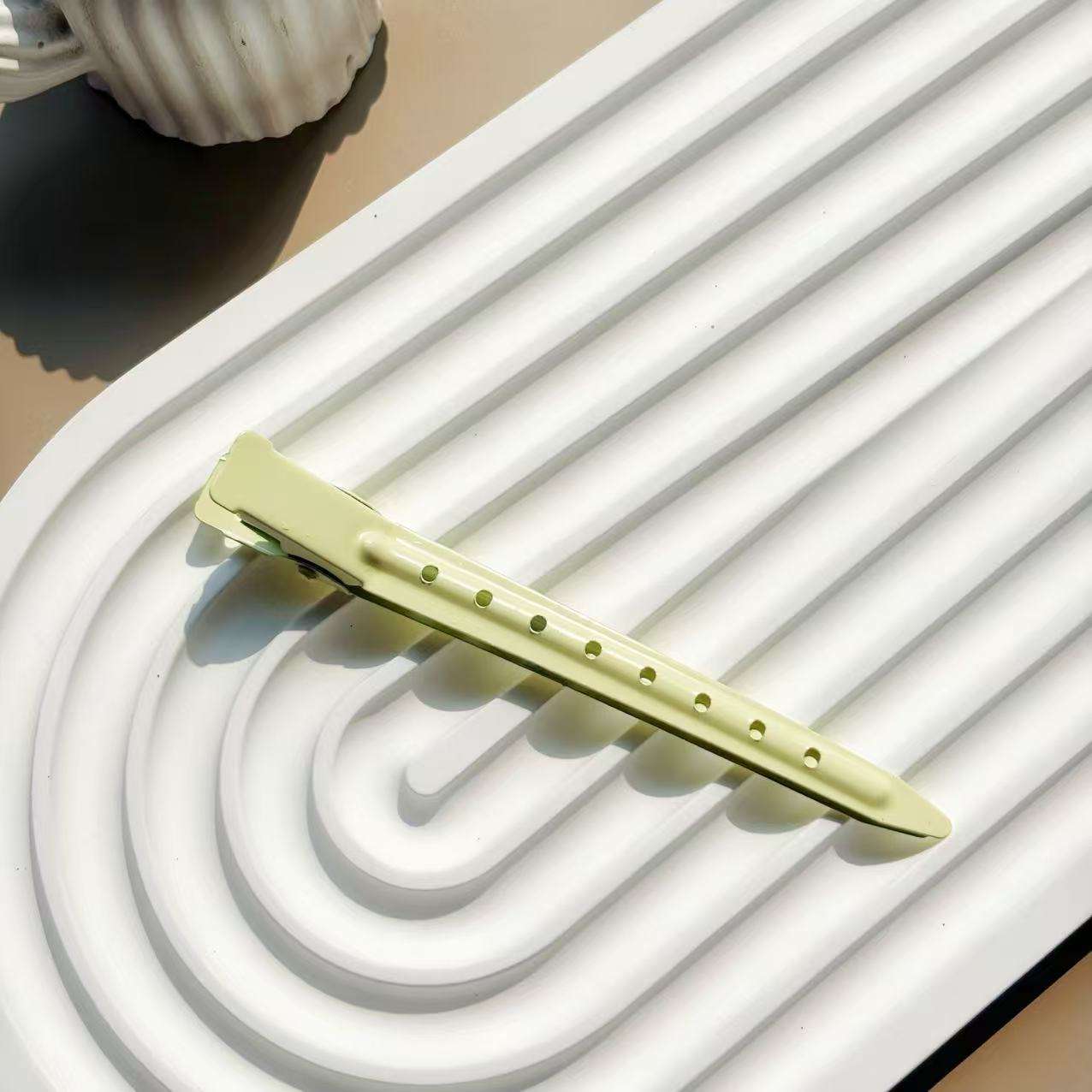 9ซม. แปดรูสีเหลืองอ่อน