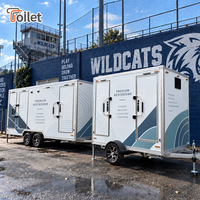 Remorque de toilettes événementielle portable avec accès à des cabines séparées pour mariages, festivals, expositions et travaux de construction