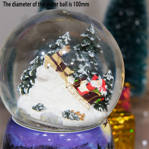 Nouveau Design personnalisé 100mm décorations de noël globe à neige en résine avec lumières de musique - Product Image 5