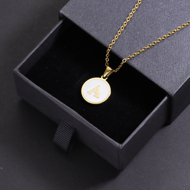 Fashion Jewelry Round Alphabet Necklace 18k Gold Plated Stainless Steel Letter Necklaces for Women
