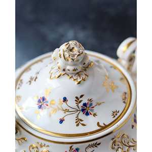 Gabriella P. Pot à sucre en porcelaine anglaise de la fin du XVIIIe siècle, style géorgien, décorations dorées à motif de pâquerettes pour restaurants - Product Image 3