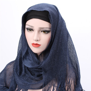 Brillante de seda hijab musulmán de Oriente Medio velo liso de poliéster estilo borla doble uso chal todas las estaciones para mujeres con estilo - Product Image 5
