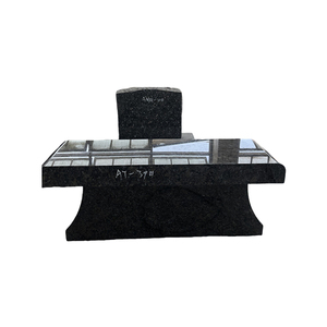 Pierre tombale en granit <span class=keywords><strong>noir</strong></span> sculptée à la main personnalisée conception simple avec tombes funéraires commémoratives en <span class=keywords><strong>marbre</strong></span> à surface plane - Product Image 1