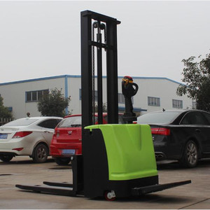 รถยกพาเลทไฟฟ้า 1.5 ตัน 2 ตัน แบบยืนขับ ชาร์จไฟได้ สำหรับคลังสินค้า ระยะยก 500 มม. - Product Image 1