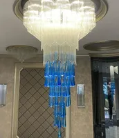 Nouveau Lustre en Fer Forgé et Verre Teinté, Éclairage Décoratif Personnalisé pour Hôtels de Luxe et Escaliers en Spirale, Design Creux Doré pour Villas