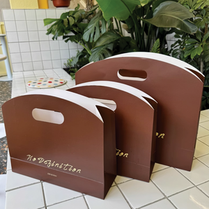 Bolsa de papel de regalo impresa de lujo Diseño troquelado personalizado Bolsas de papel de compras al por menor con su propio logotipo - Product Image 2