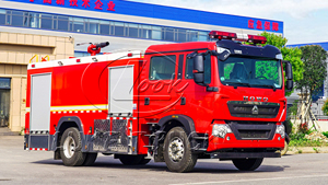 Camion de pompiers à mousse et eau HOWO 4*2 de 8000 litres à 10000 litres avec système de pompage, camion de sauvetage multifonction à vendre - Product Image 4