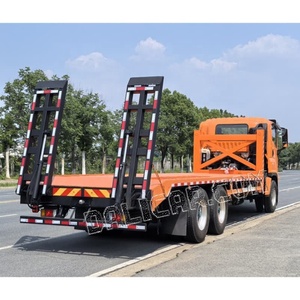 Camion plateau 1SUZU GIGA chinois avec échelle arrière 6x4, camion porte-conteneurs de 20 tonnes pour le transport de machines lourdes - Product Image 5