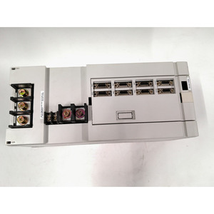 MDS-C1-SP-300 DCS Axis Drive, Motor de CA con Construcción de Aluminio y Plástico para Automatización Industrial - Product Image 2