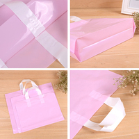 Sac en plastique avec poignée en PE-BD PE-HD imprimé de conception de logo personnalisé sac fourre-tout découpé à l'emporte-pièce sac à provisions pour vêtement emballage de chaussure avec propre logo