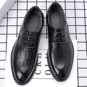 Chaussures habillées décontractées pour hommes en cuir véritable à bout carré rayé, style anglais, à lacets, à talons hauts, antidérapantes - Product Image 3