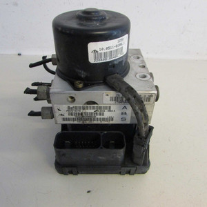 Unità di Controllo Pompa ABS per Chrysler Voyager Mk4 2001-07 04686702ACA, Componenti Freni Auto, Valvola in Plastica per Sistema Frenante Auto Usato - Product Image 1