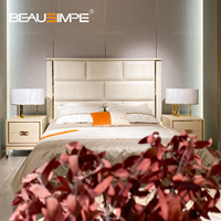 Italienisches Design Modernes Modulares Ausziehbares Verstellbares Queen/King Size Leder Luxus Schlafzimmer-Möbelset mit Edelstahlrahmen