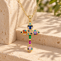 Collier Croix ARNAN en Cuivre Plaqué Or avec Micro-Pavé de Zircons, Pendentif Bijou Chrétien pour Usage Quotidien, Vente en Gros, Cadeau d'Anniversaire