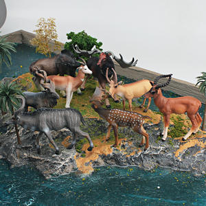 Modèle de <span class=keywords><strong>faune</strong></span> de simulation : Wildebeest, Antilope, Serval de montagne, Chèvre à cornes torsadées, Cerf faule mâle, Décoration de table - Product Image 2