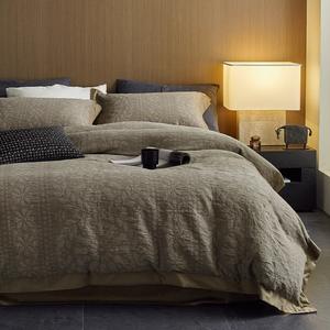 Элитный комплект постельного белья из длинноволокнистого хлопка с узором брокад, 4 предмета: простыни и пододеяльники, водоотталкивающий, 300 ТС, осенняя коллекция - Product Image 2