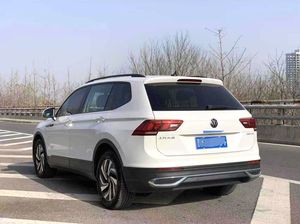 <span class=keywords><strong>Volkswagen</strong></span> <span class=keywords><strong>Tiguan</strong></span> L 330TSI 2WD 7DCT Turbo 2022, Bien Mantenido, 5 Plazas, Volante a la Izquierda, Auto de Segunda <span class=keywords><strong>Mano</strong></span> - Product Image 6