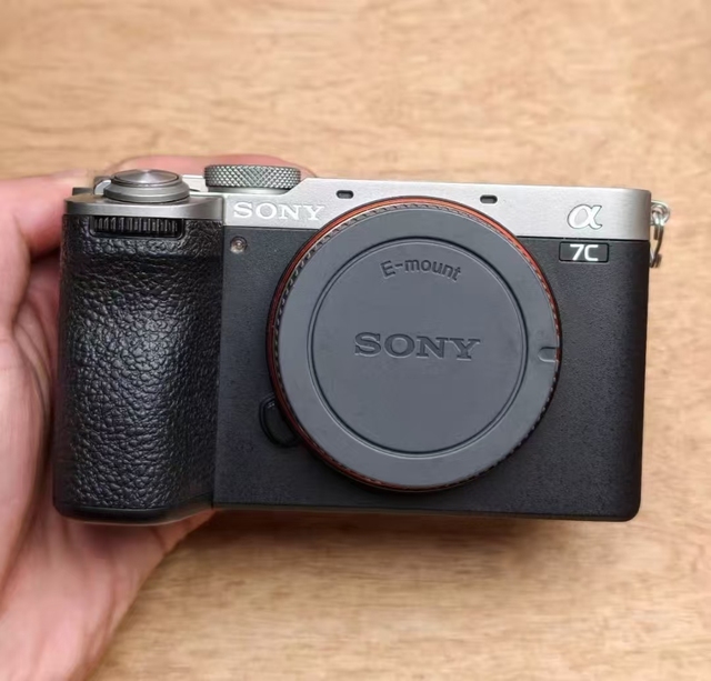 Original Rangefinder-style Mirrorless Digital Camera A7C Mark II 4K Professional Camera for Travel Street Photography