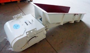 Alimentador Vibratorio Vertical Trifásico Compacto DaHan para Líneas de Producción Pequeñas/Medianas, Equipo de Alimentación Eficiente, Bajo Consumo - Product Image 2