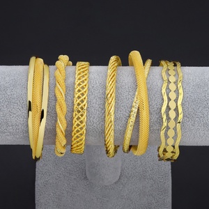 JXX Wholesale Gold Plated Brass Bangle Various Style Chunky <b>Bracelet</b> for Women Fashionable Cuff Bangle - Product Image 2