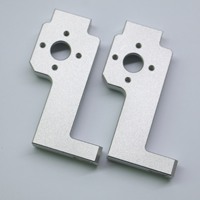 Boîtiers et pièces d'encastrement pour caméra usinés CNC sur mesure par Etri Precision, options en acier inoxydable/aluminium anodisé
