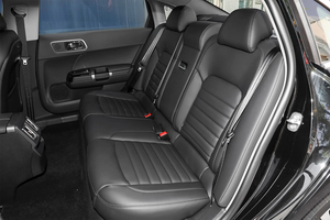 Véhicule de <span class=keywords><strong>marque</strong></span> <span class=keywords><strong>française</strong></span> Dongfeng Citroen C6 2022 Modèle 400TPs Mid-side Sedan Voiture Automatique - Product Image 4