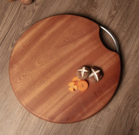 Hotselling ronde snijplank van massief hout met metalen handvat voor het voorbereiden van groenten, vlees, fruit en voedsel in de keuken