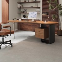 Bureau de patron en bois massif Bureau du président Établi de bureau d'ordinateur Léger Luxe Moderne Haut de gamme Forme de noix de cajou Utilisation commerciale