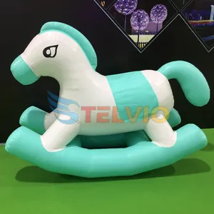Jeux gonflables forts adaptés aux besoins du client par géant décoratif extérieur de cheval d'arçons pour des enfants