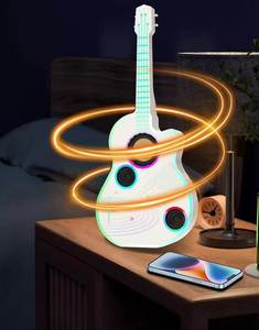 Guitare en gros : Son équilibré, Stéréo, Lumières KTV, Effets musicaux dynamiques, Écoute <span class=keywords><strong>de</strong></span> <span class=keywords><strong>musique</strong></span>, Chant, Deux microphones, Lumière <span class=keywords><strong>d</strong></span>'<span class=keywords><strong>ambiance</strong></span> colorée - Product Image 3
