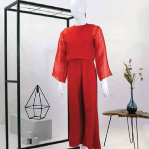 Offre Spéciale – Ensemble Deux Pièces Rouge pour Femme : Combinaison Sans Manches à Jambes Larges et Haut Court à Manches Longues en Maille Transparente - Product Image 4