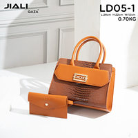 QAZA Vente en gros de sacs à main de luxe pour femmes, sacs à main en cuir de crocodile haut de gamme, nouvelle collection 2024, design tendance, cuir PU, ensemble de sacs à main et sacs à bandoulière 2 en 1 pour femmes