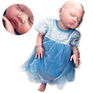 Poupée de <span class=keywords><strong>bébé</strong></span> <span class=keywords><strong>fille</strong></span> <span class=keywords><strong>Reborn</strong></span> en Silicone solide de 45CM, corps <span class=keywords><strong>très</strong></span> doux, <span class=keywords><strong>réaliste</strong></span>, <span class=keywords><strong>réaliste</strong></span>, cadeaux d'anniversaire de <span class=keywords><strong>bébé</strong></span> <span class=keywords><strong>Reborn</strong></span> - Product Image 1