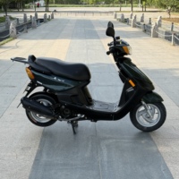 Scooter à essence d'occasion Yamaha JOG 100cc, cyclomoteur classique 2 temps pour trajets quotidiens à vendre
