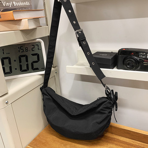 Nouveau <span class=keywords><strong>Sac</strong></span> à bandoulière unisexe <span class=keywords><strong>XL</strong></span> en nylon, style croissant, <span class=keywords><strong>banane</strong></span> ou lune, <span class=keywords><strong>sac</strong></span> à dos de jour, <span class=keywords><strong>sac</strong></span> messager, <span class=keywords><strong>sac</strong></span> à bandoulière croisé, portable et tendance - Product Image 6