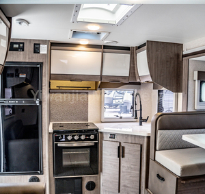 Caravana de Viaje Ultraligera, Moderna y de Lujo, Fabricada en Aluminio Expandido, para Campamentos Familiares al Aire Libre, Fácil de Remolcar, en Venta - Product Image 3