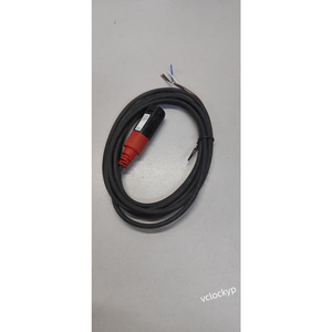 Sensor difuso Leuze ET318B.3/4P usado - Product Image 5