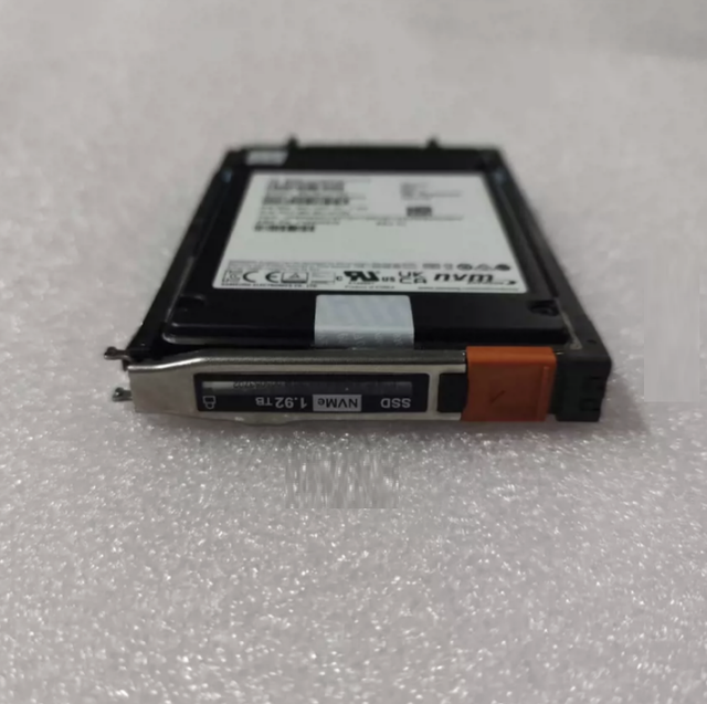 For DELL EMC PowerStore NVMe SSD 1.92TB 2.5`005052920 005053702 005053076 005053077 005053703 118000838 005052919
